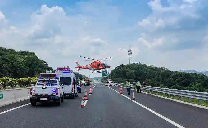 兰坪高速公路汽车救援案例